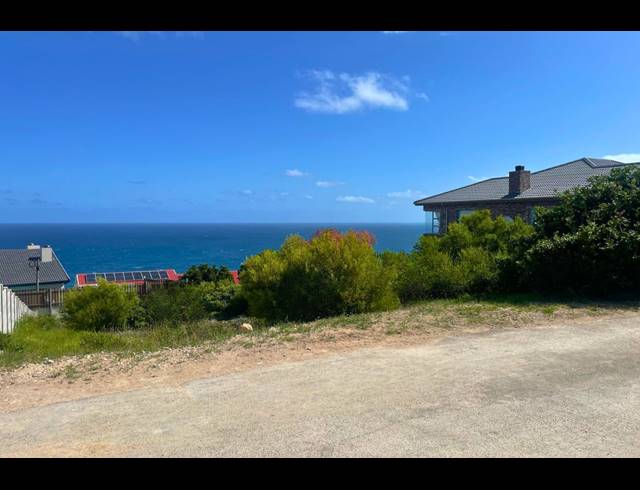 735M² VACANT LAND FOR SALE IN DANA BAY